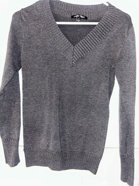 Active Basic Women's Gray V-Neck Sweater